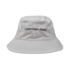 Calvin Klein Accessori Monogram Bucket Hat Bright White Cappellino Pescatore Bianco - Giuglar